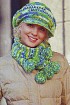 Кепка крючком и шарф с помпонами спицами
