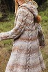 Пальто спицами с капюшоном