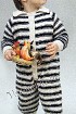 Полосатый комбинезон спицами