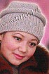 Шапка спицами "Фантазия"