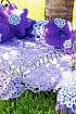 Плед, подушки и подставка под стакан