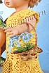 Желтое ажурное платье и шляпка