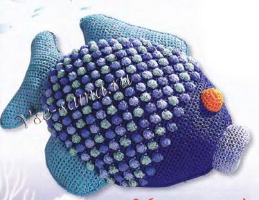 Вязание подушки в форме рыбы
