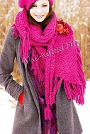 Шаль и берет цвета фуксии