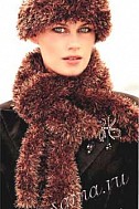 Шапка с пушистой оторочкой и шарф
