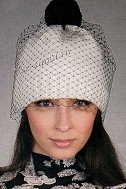 Шапочка с вуалью