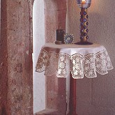 Круглая скатерть с кружевным краем Круглая скатерть с кружевным краем