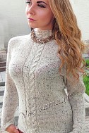 Серый джемпер со жгутами
