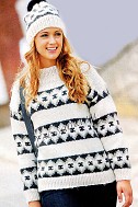 Пуловер с орнаментом и шапка
