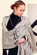 Палантин с ажурными полосами