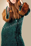 Пальто с меховой отделкой