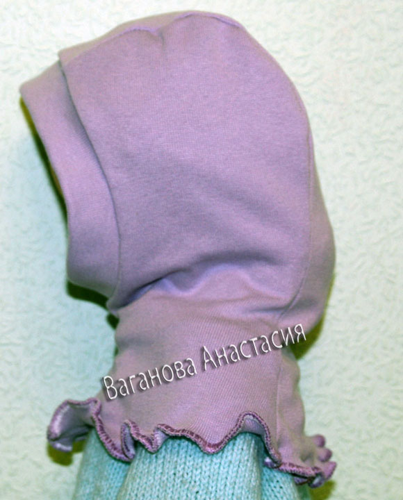 Шлемик для малыша, сбоку