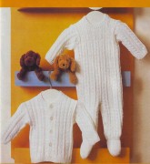 Комбинезон и кофточка