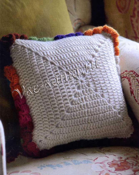 Разноцветная подушка крючком, 2