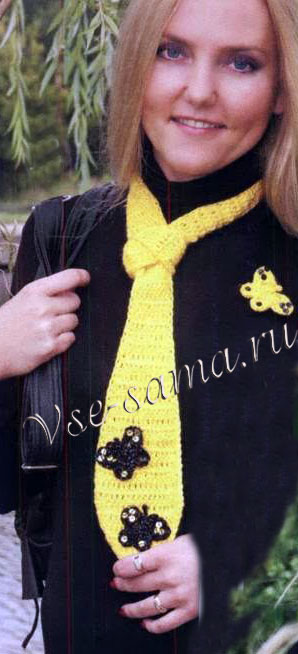 Галстук крючком с аппликацией Галстук крючком с аппликацией