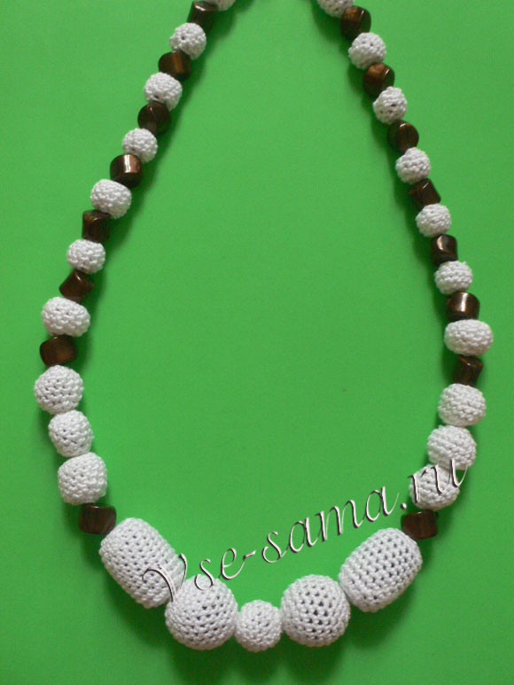 Бусы из обвязанных бусин-9