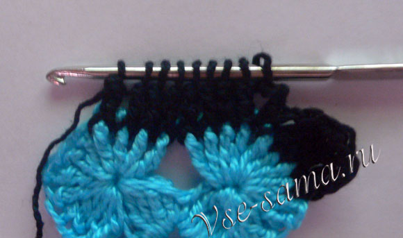 МК - Декоративная подушка из мотивов крючком - 11