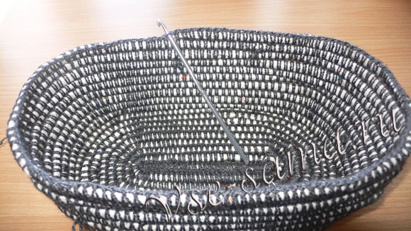 Набор для специй из газет и ниток-10