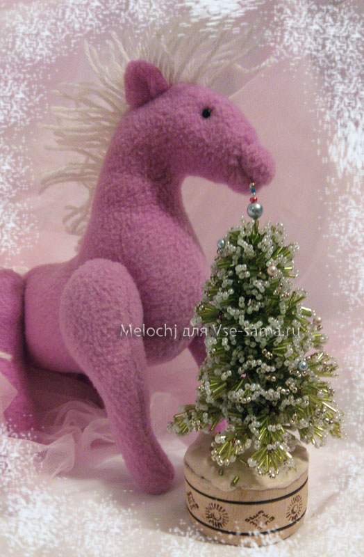 Елочка из стекляруса и бисера от Melochj-2