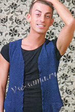 Темно-синий жилет без застежек