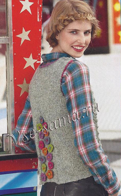 Жилет спицами с цветами на спинке, спинка