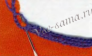 Крючок вкалывайте в полотно по цепочке, в середину петли Крючок вкалывайте в полотно по цепочке, в середину петли