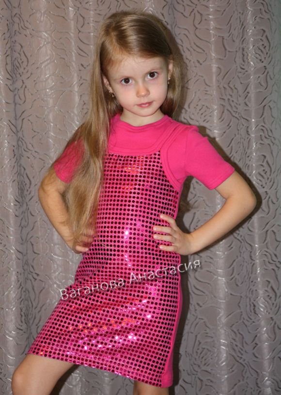 Нарядное платье с блестками, 25