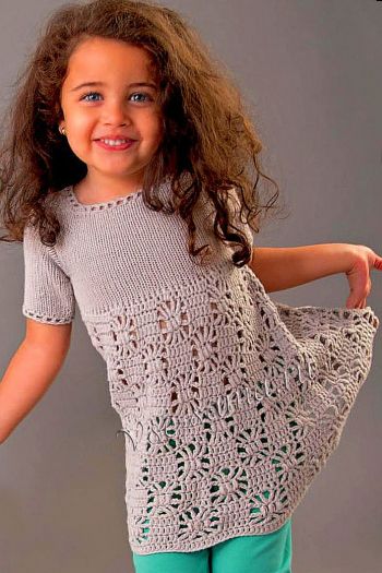 Платье бледно-серое для девочки, фото Платье бледно-серое для девочки, фото