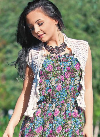 Белый жилет с оборкой, фото Белый жилет с оборкой, фото