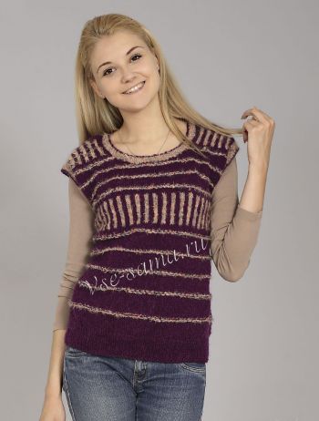 Женский жилет в полоску, фото модели Женский жилет в полоску, фото модели