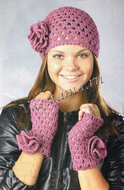 Брусничная шапочка с цветком и митенки Брусничная шапочка с цветком и митенки