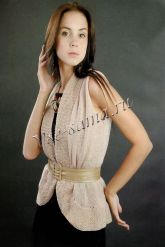 Жилет с круглыми полочками Жилет с круглыми полочками