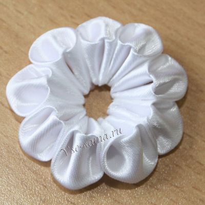 Резиночки канзаши - Нежность цвета, фото 2 Резиночки канзаши - Нежность цвета, фото 2