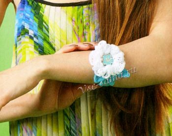 Бело-бирюзовый браслет крючком Бело-бирюзовый браслет крючком