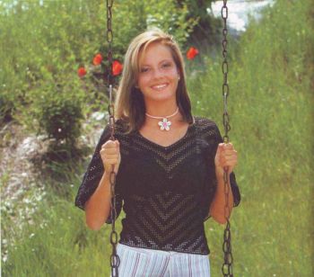 Чёрный пуловер Чёрный пуловер