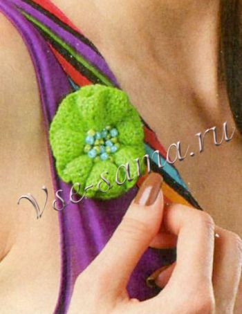 Зеленая брошь крючком Зеленая брошь крючком
