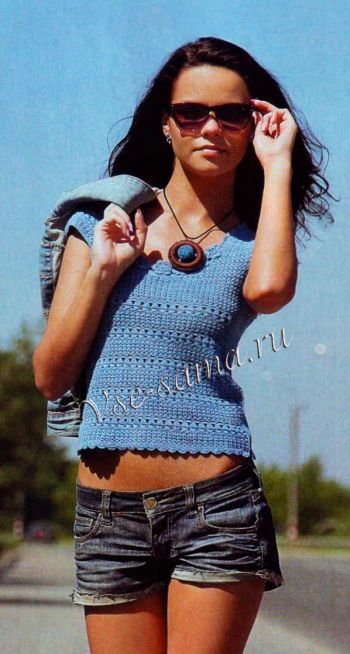 Голубой топ крючком Голубой топ крючком