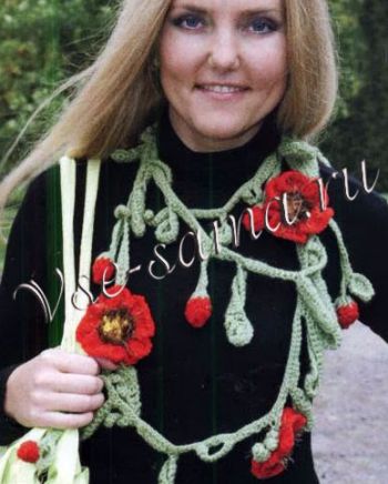 Вязаное крючком ожерелье Маки Вязаное крючком ожерелье Маки