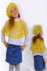 Яркий набор шапочки и пелерины Яркий набор шапочки и пелерины