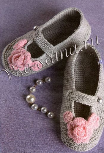Серые балетки с цветочками Серые балетки с цветочками