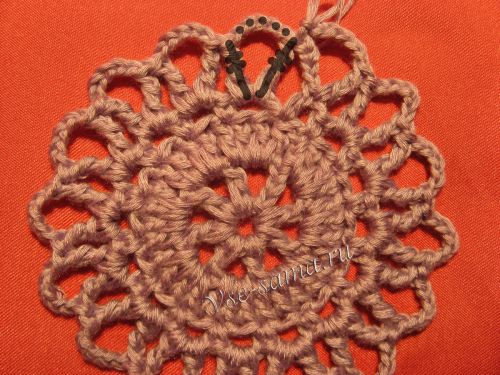 Салфетка крючком "Фиолетовые огни", фото 4 Салфетка крючком "Фиолетовые огни", фото 4