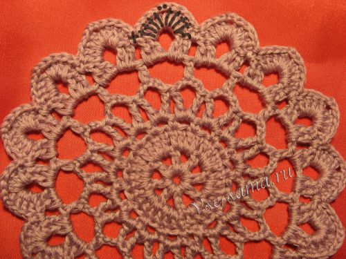 Салфетка крючком "Фиолетовые огни", фото 7 Салфетка крючком "Фиолетовые огни", фото 7