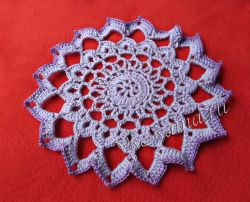 Салфетка крючком "Фиолетовые огни", фото Салфетка крючком "Фиолетовые огни", фото