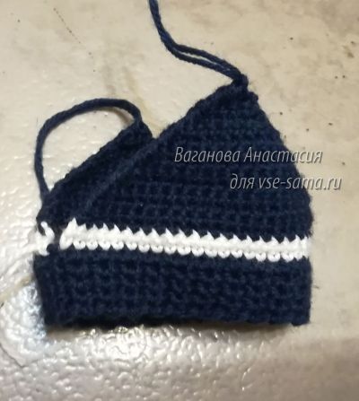 две половинки шапочки готовы две половинки шапочки готовы