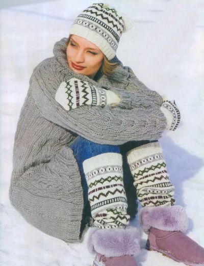 Комплект с орнаментом: шапка, варежки и гольфы, фото Комплект с орнаментом: шапка, варежки и гольфы, фото