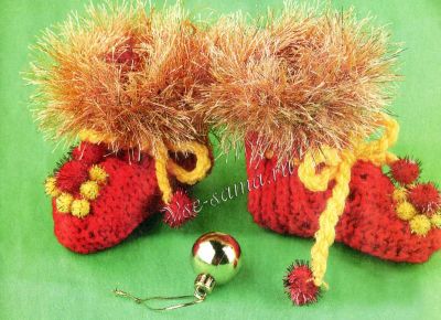 Красные пинетки на малыша, фото Красные пинетки на малыша, фото