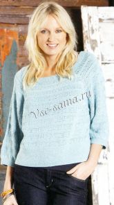 Голубой пуловер, связанный спицами Голубой пуловер, связанный спицами