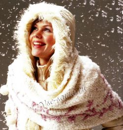 Шаль белая с вышивкой Шаль белая с вышивкой