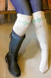 Белые гольфы спицами с орнаментом Белые гольфы спицами с орнаментом