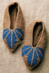 Коричневые тапочки спицами Коричневые тапочки спицами